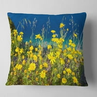 Designart flori galbene sălbatice peste coasta Mării - pernă de aruncare a florilor-12x20